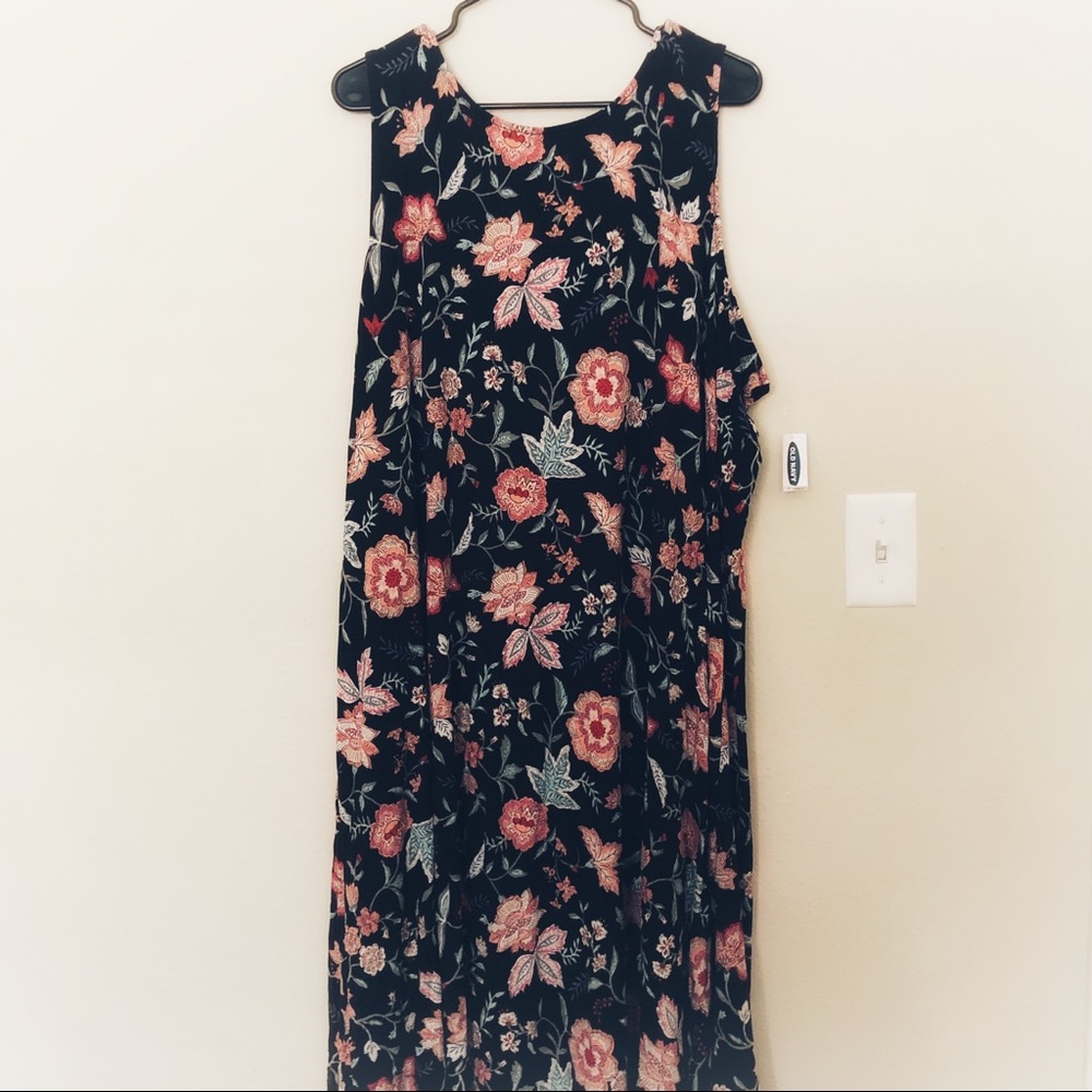 *NWT* Plus Size Floral Print Swing Dress